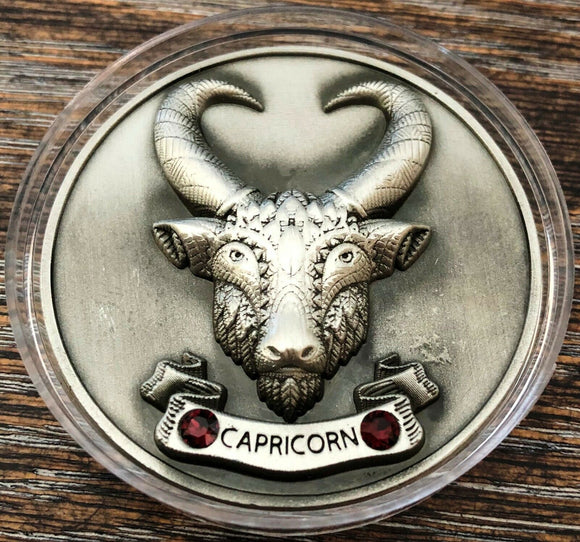 My Zodiac Coin, CAPRICORN - Swarovski® Crystals, 3D, Glow-In-Dark - Silver Color