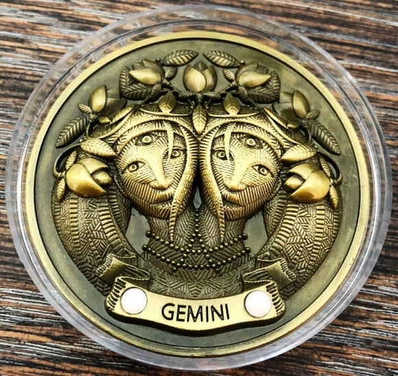 My Zodiac Coin - GEMINI - Swarovski® Crystals, 3D, Glow-In-The-Dark - Gold